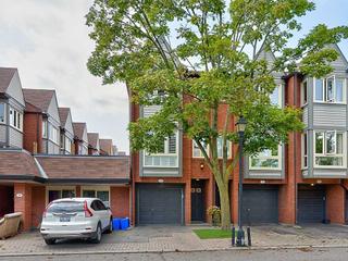 313-895 Maple Ave