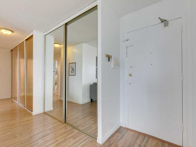 1007 - 940 Caledonia Rd