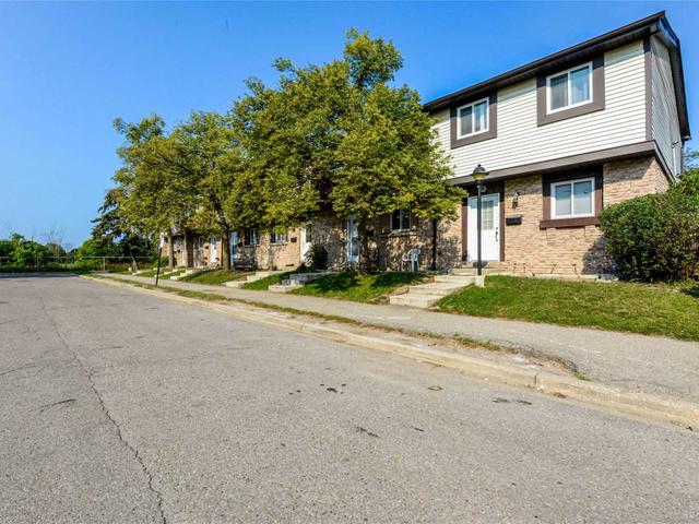 30 - 93 Hansen Rd