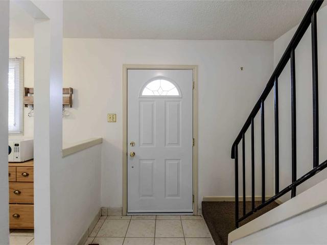 30 - 93 Hansen Rd