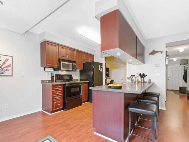 235 - 3400 Lake Shore Blvd W