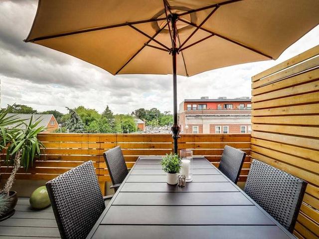 202 - 235 Medland St