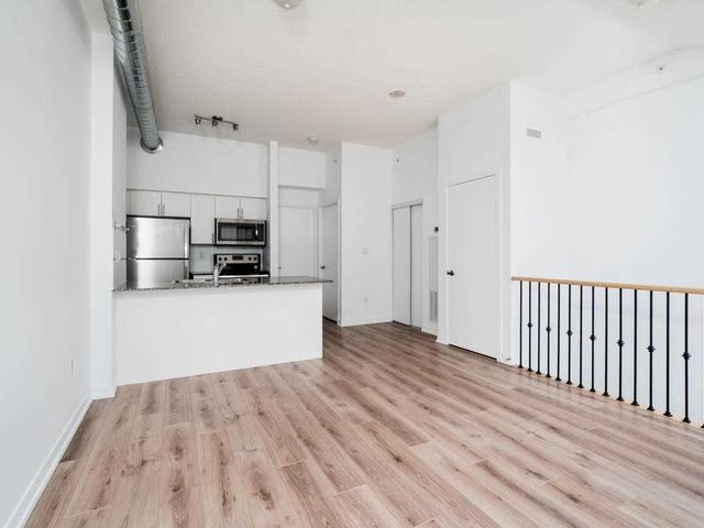 412 - 1410 Dupont St