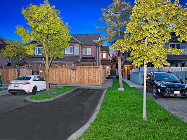 125 Chipmunk Cres