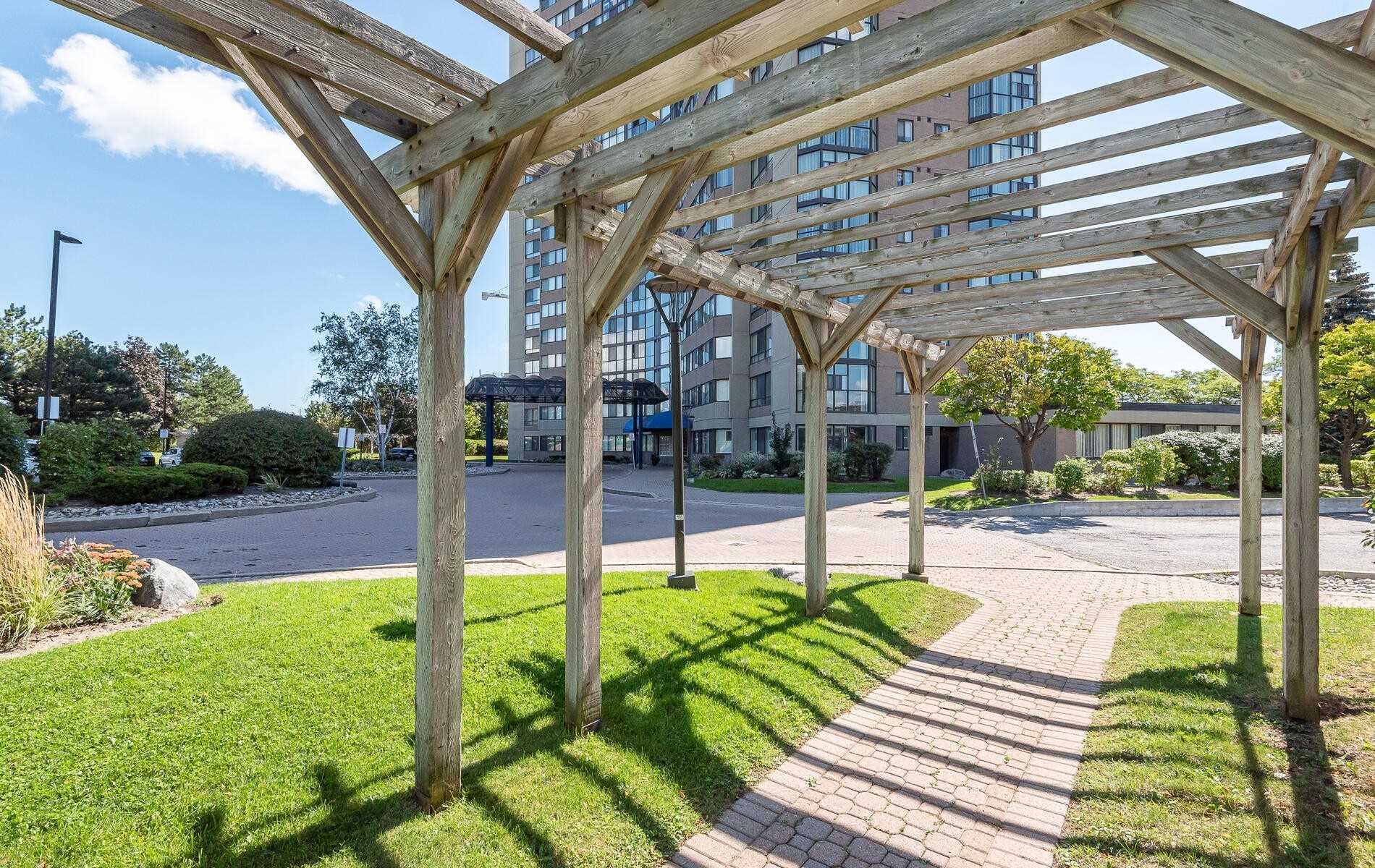 1209 - 1360 Rathburn Rd E, Mississauga | Sold, W5380162 | Condos.ca
