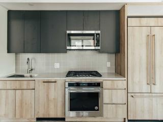 214 - 430 Roncesvalles Ave