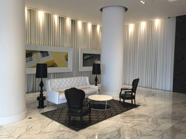 910 - 88 Parklawn Rd