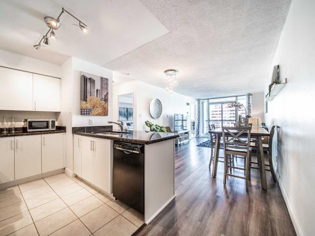 1601 - 156 Enfield Pl