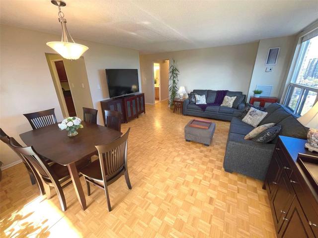 1101 - 1535 Lakeshore Rd E