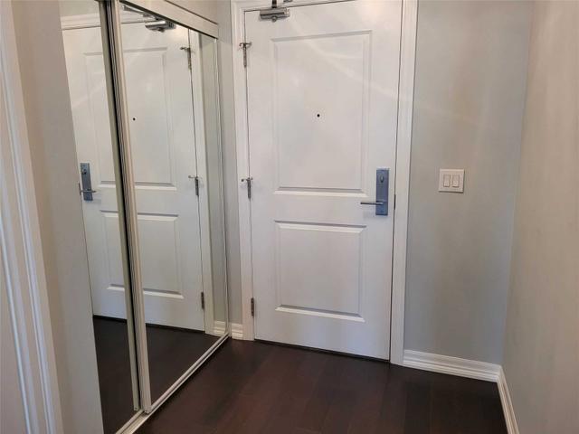 501 - 3563 Lake Shore Blvd W