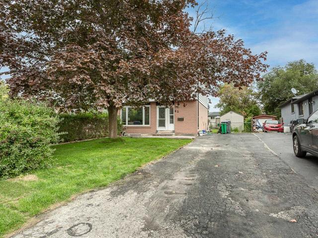 63 Edenborough Dr