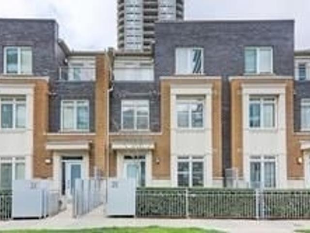 TH27 B - 370 Square One Dr