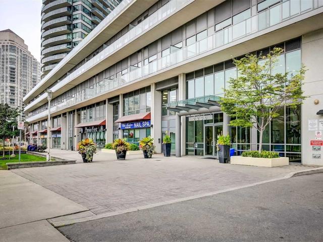 1704 - 2230 Lake Shore Blvd W