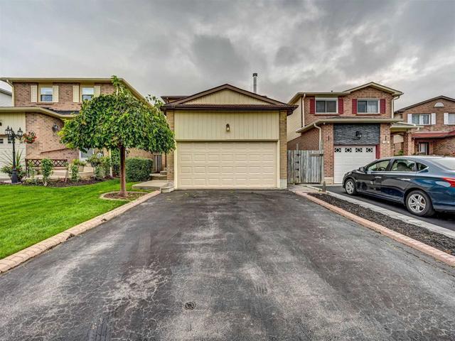 12 Sparrow Crt