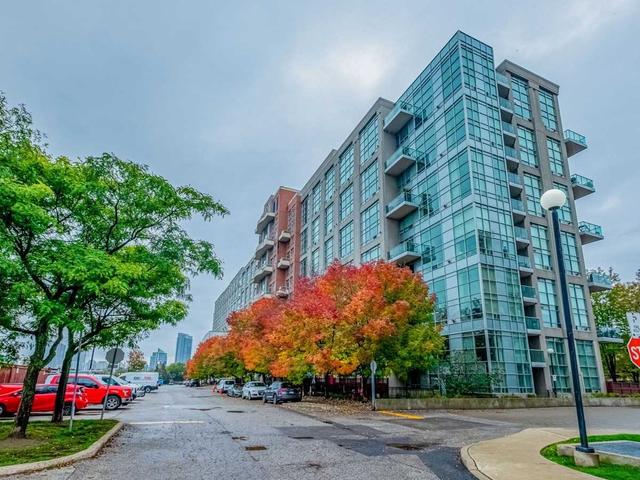 307 - 200 Manitoba St