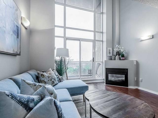 307 - 200 Manitoba St