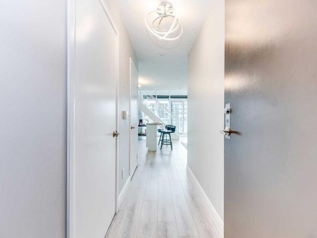 910 - 155 Legion Rd N