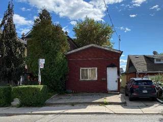 19 Lambton Ave