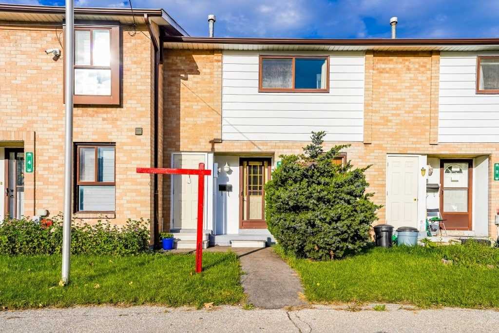 3 3 Fleetwood Cres, Brampton Sold, W5408845 Condos.ca