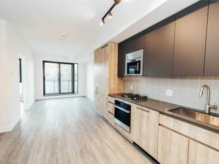 401 - 430 Roncesvalles Ave