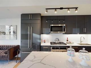 403 - 430 Roncesvalles Ave