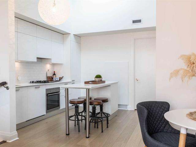 PH305 - 243 Perth Ave