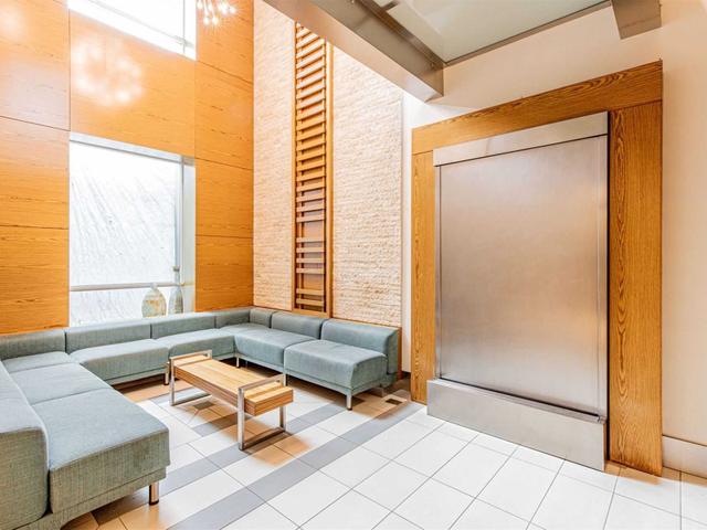 2112 - 155 Legion Rd