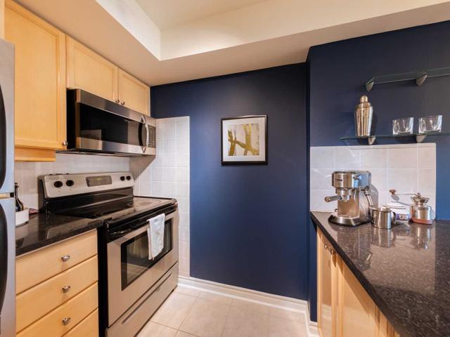 306 - 70 High Park Ave