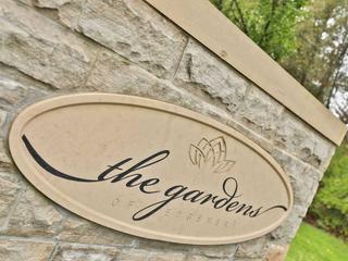 20 - 10 Maple Grove Dr