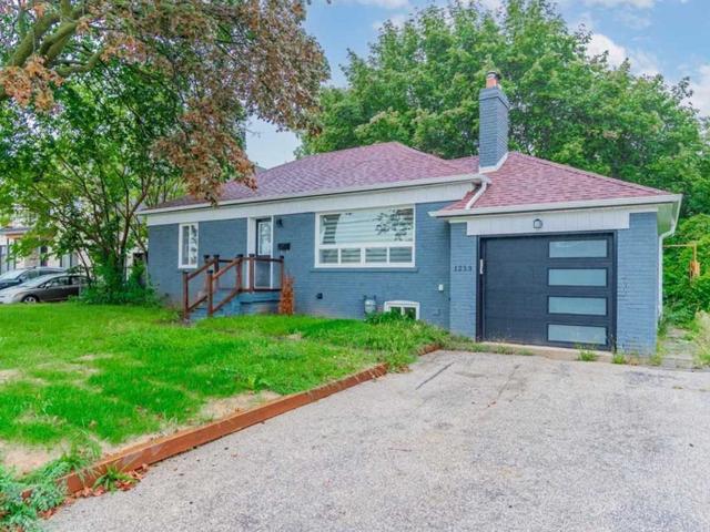 Lower - 1253 North Service Rd