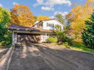 1619 Crediton Pkwy