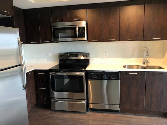 1201 - 2220 Lake Shore Blvd W
