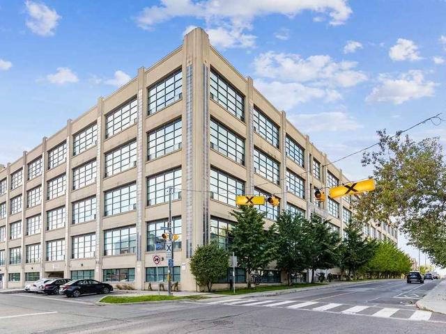 123 - 1001 Roselawn Ave