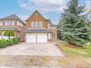 2929 Castlebridge Dr