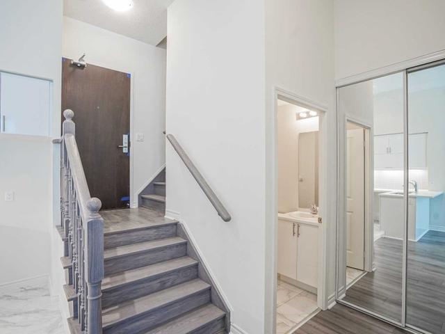 TH4 - 39 Annie Craig Dr