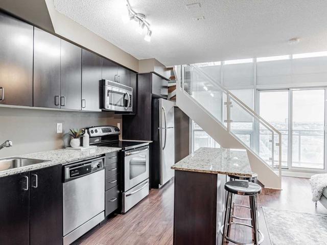 2110 - 155 Legion Rd N