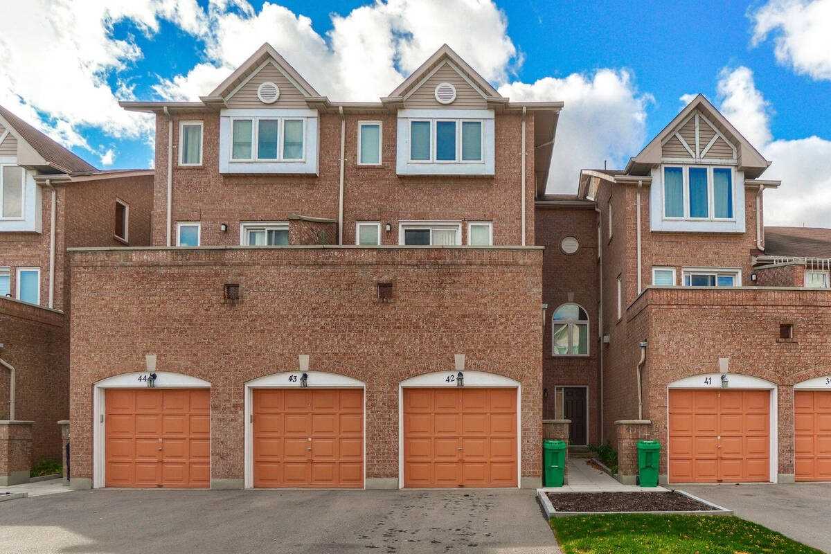 42 - 45 Bristol Rd E, Mississauga | Sold, W5426014 | Property.ca