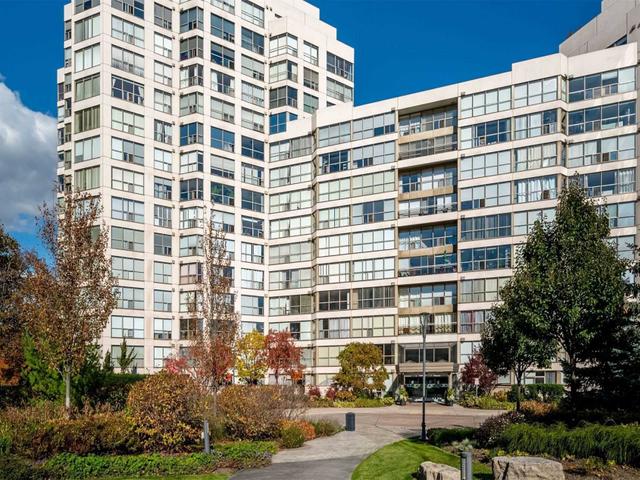 1203 - 2261 Lake Shore Blvd W