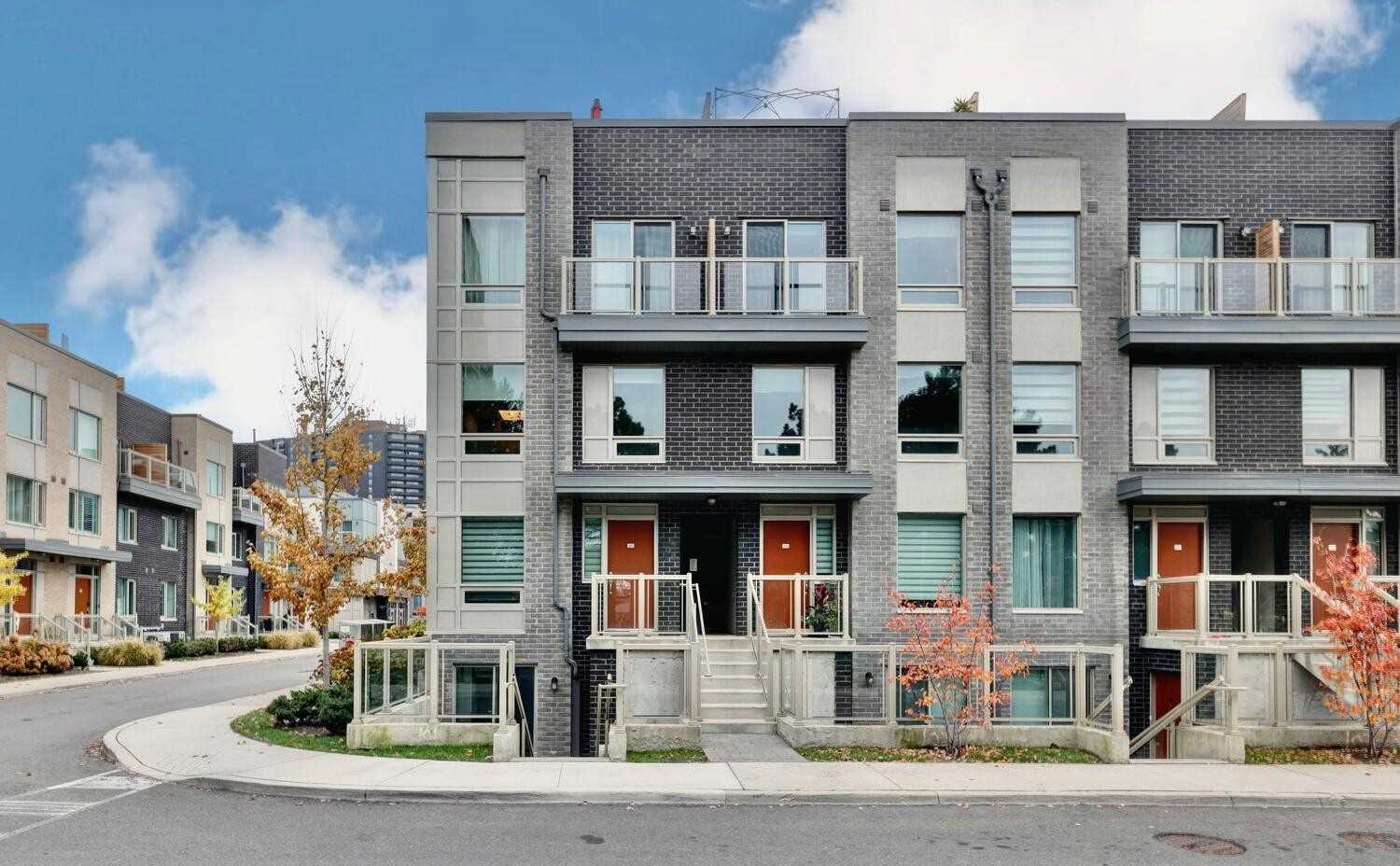 204 3 Applewood Lane, Etobicoke Sold, W5428965 Condos.ca