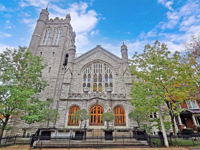 301 - 384 Sunnyside Ave