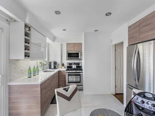 Main - 85 Royal York Rd