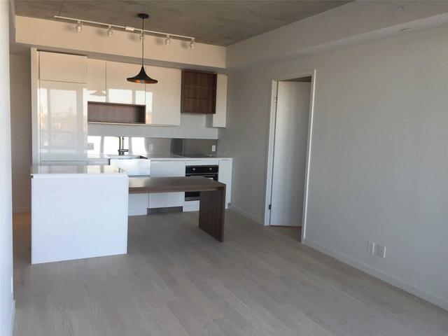 514 - 383 Sorauren Ave