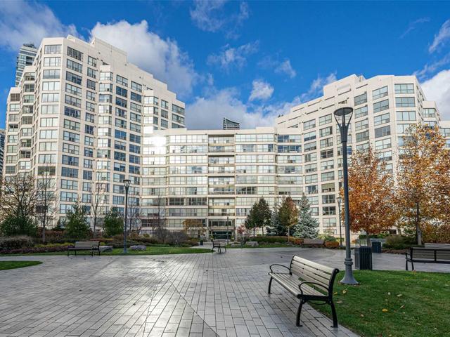 705 - 2261 Lake Shore Blvd W