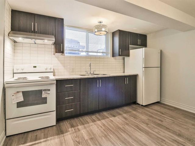 Bsmt - 60 Frankton Cres