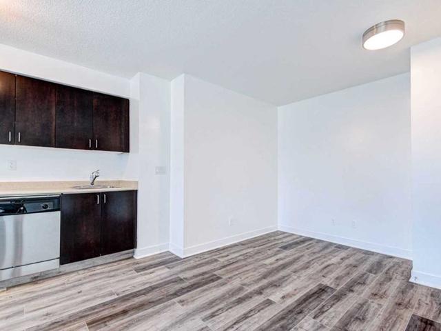 1014 - 155 Legion Rd N