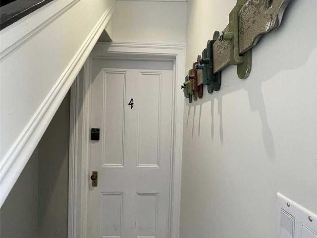 4 - 73 Elm Grove Ave