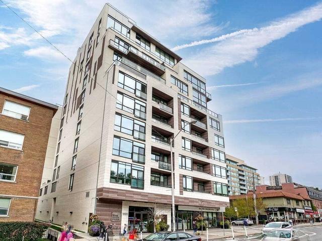901 - 1990 Bloor St W