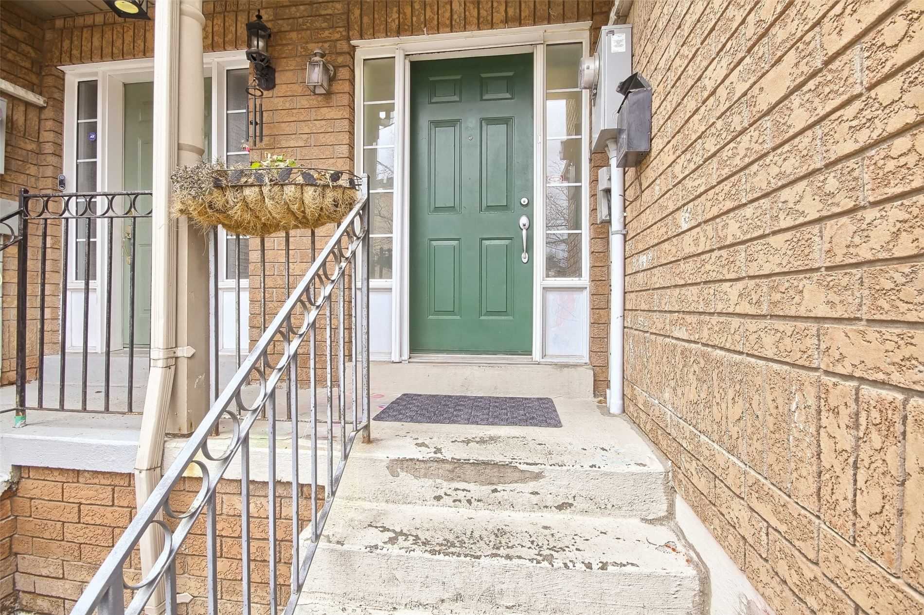 54 65 Brickyard Way, Brampton Sold, W5451371 Condos.ca