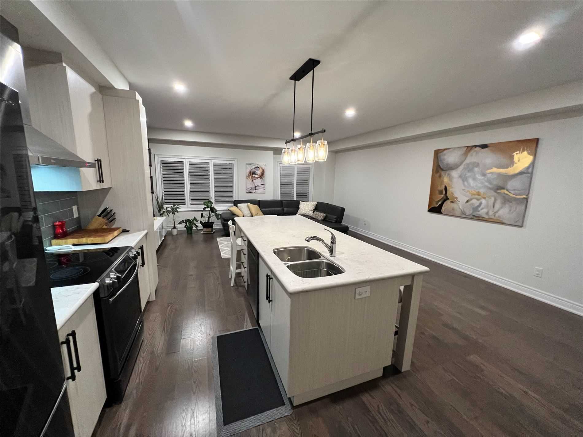 31 Dryden Way, Etobicoke Terminated, W5455806 Condos.ca