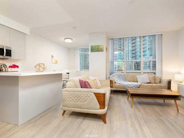 908 - 220 Burnhamthorpe Rd W